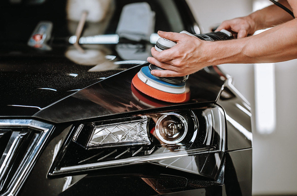 10-cheap-ways-to-detail-your-car-like-a-pro-6103daf03f157 (1)
